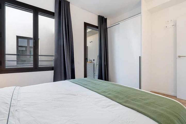 Apartamento entero, Ideal larga estancia: céntrico, parking y piscina in Platja de les Escaletes (Sant Pol de Mar), Sant Pol de Mar