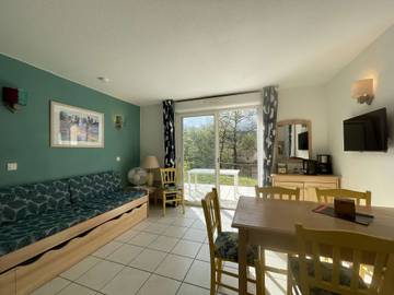 Location de vacances pour 6 personnes, avec piscine, animaux acceptés à Salavas