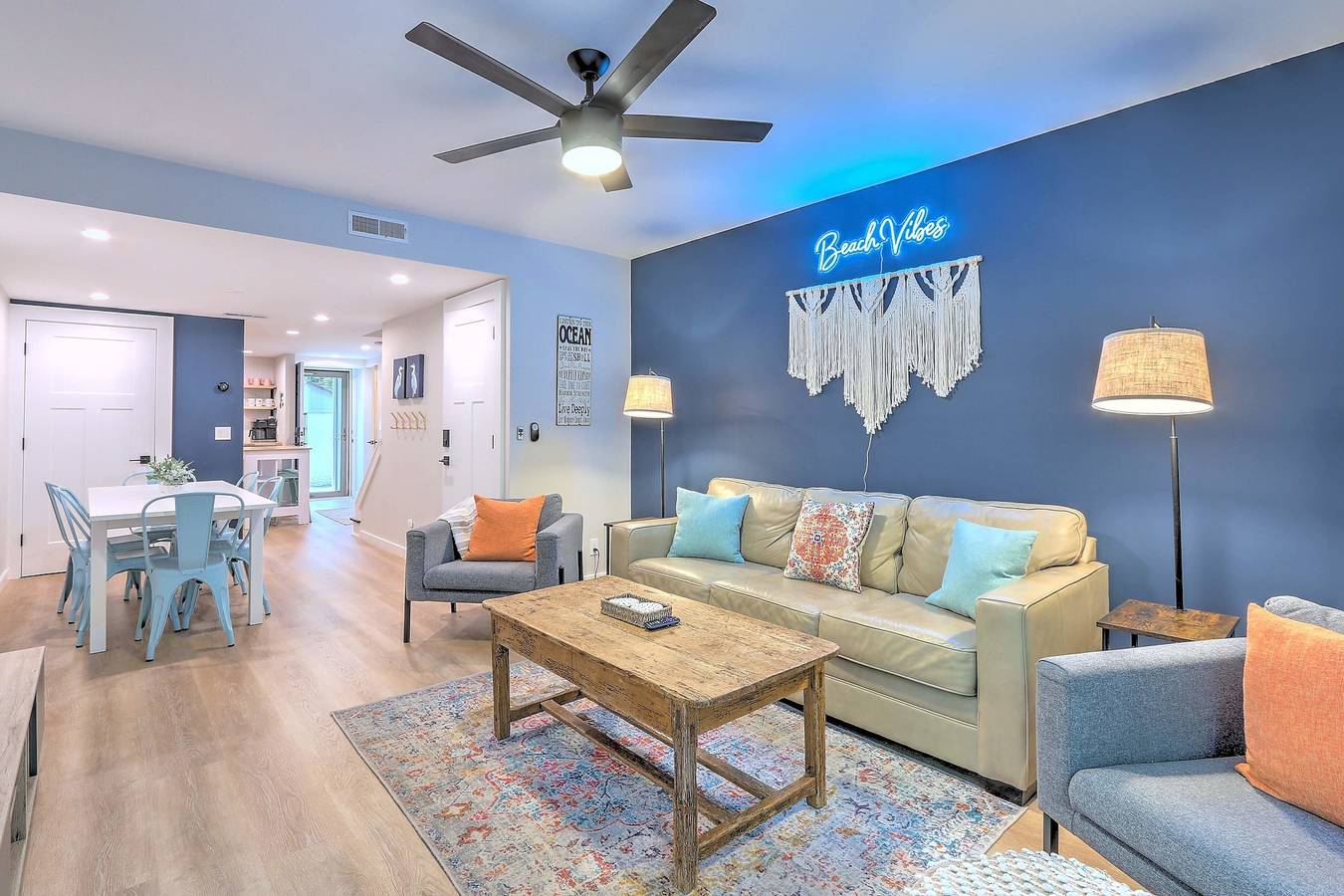 Entire apartment, Steps to Beach-Hilton Head Condo-Pet Friendly in Folly Field, Beaufort County