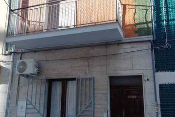 Location de vacances pour 6 personnes, avec balcon à Canosa di Puglia