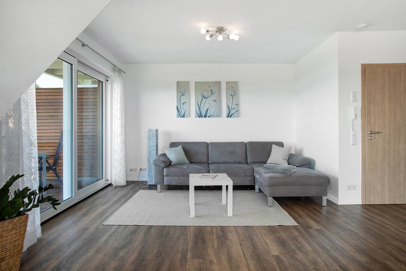 Ganze Wohnung, 'Wohnung 1' mit Seeblick, Gemeinschaftsgarten und Wlan in Kressbronn am Bodensee, Region Bodensee-Oberschwaben