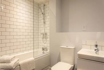 Apartment for 2 People in Birmingham, Birmingham Area, Photo 3