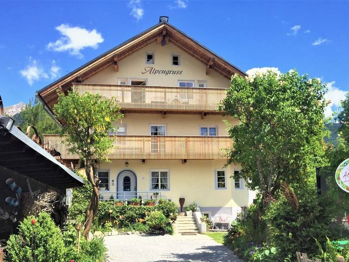 Hütte für 3 Personen, mit Garten, kinderfreundlich in Seefeld in Tirol