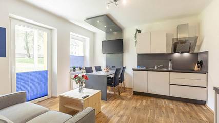 Ferienwohnung für 4 Personen, mit Balkon und Pool sowie Whirlpool in Eisenerz