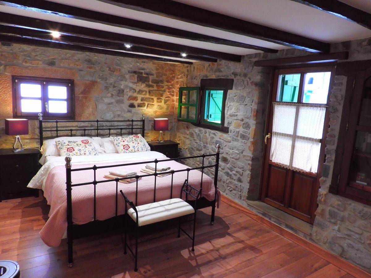 Appartement entier, Three-Bedroom Apartment in Hondarribia, Côte Basque (Espagne)