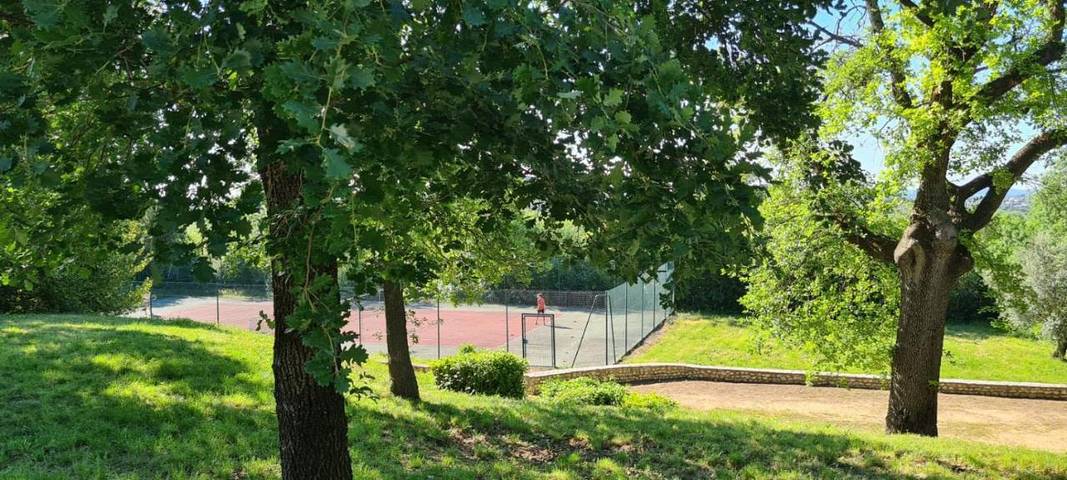 Location de vacances pour 2 personnes, avec piscine ainsi que vue et jardin à Bagard - 2