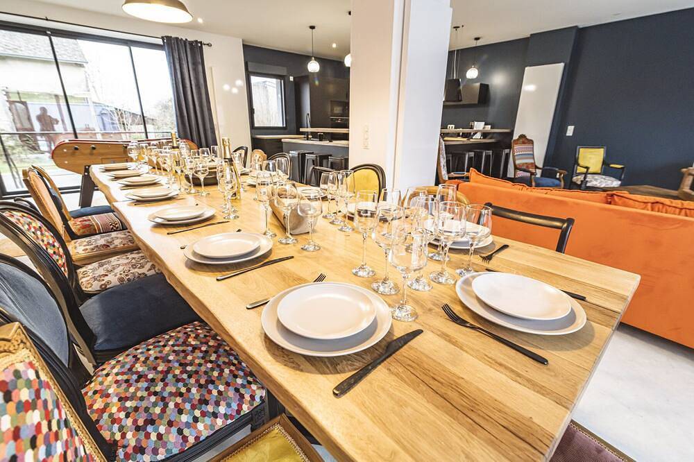 🏡 Gîte 5⭐ with heated pool - 15 people - Luxe & Nature en Ardennes in Bertoncourt, Ardenas