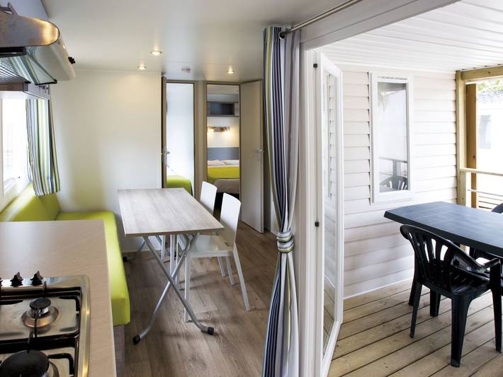 Location de vacances pour 7 personnes, avec jardin ainsi que sauna et terrasse, animaux acceptés dans les Alpes-de-Haute-Provence