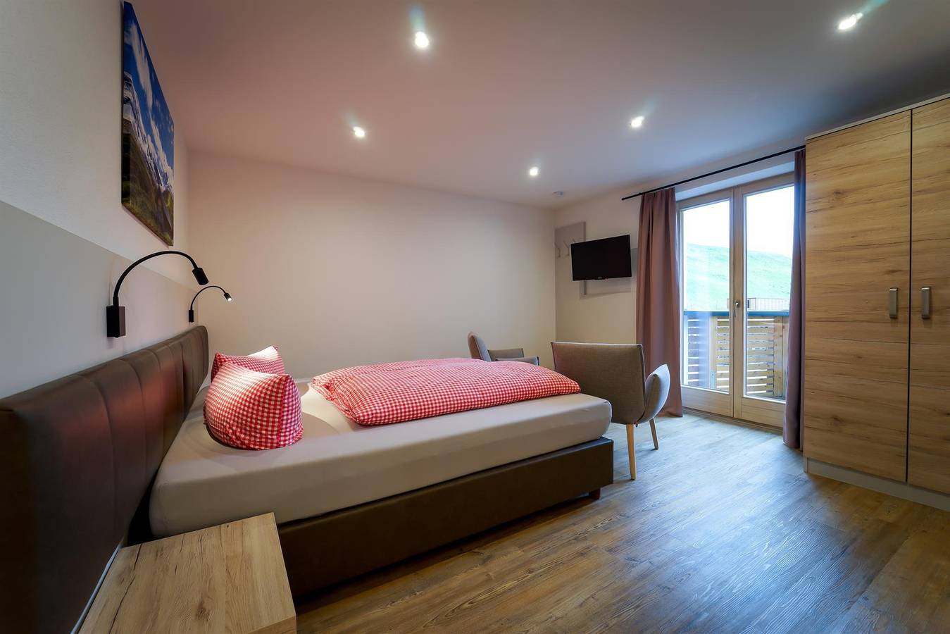 Ganze Ferienwohnung, Appartement Nr. 3, Bad, Wc, 1 Schlafraum Neu in Hintertuxer Gletscher, Hintertux