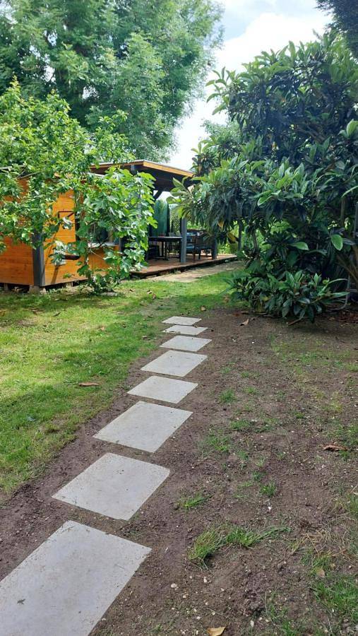 Location de vacances pour 3 personnes, avec Balcon et Jacuzzi ainsi que Terrasse et Jardin à Yerres