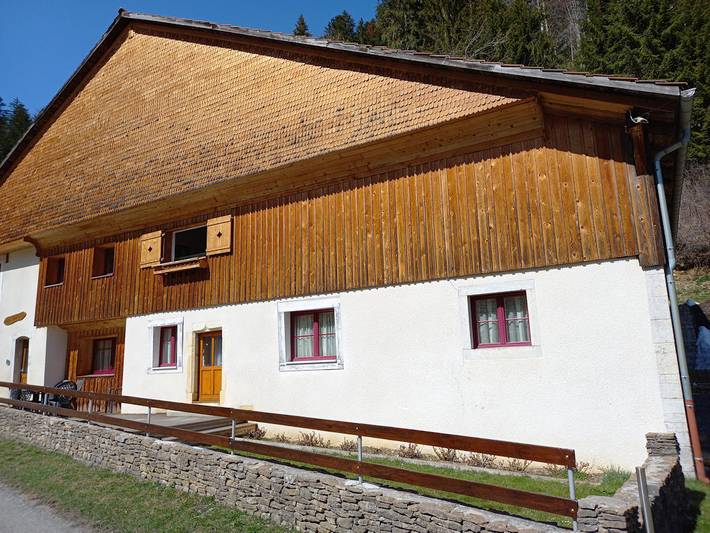 Gîte pour 12 personnes, avec terrasse dans Le saut du Doubs - 3