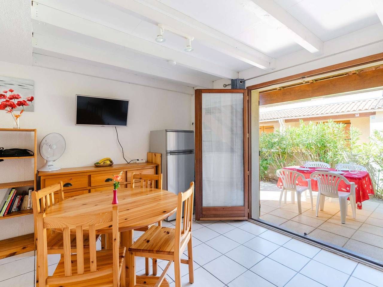 Pavillon für 5 Personen mit Pool in Gruissan in Gruissan (Ville), Gruissan