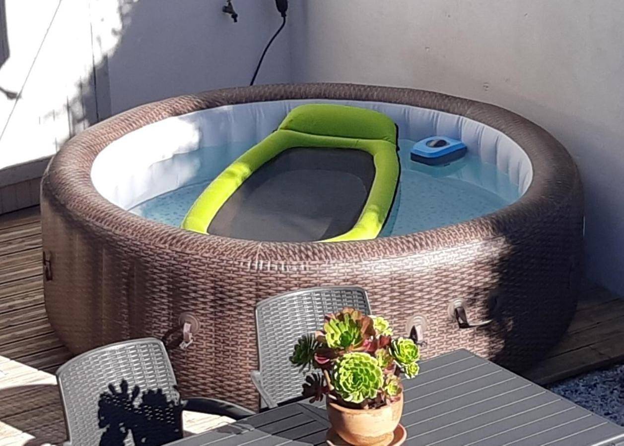 Maison de ville, Piscine, Jacuzzi et jardin privé in Bayona (Francia), Region de Bayona