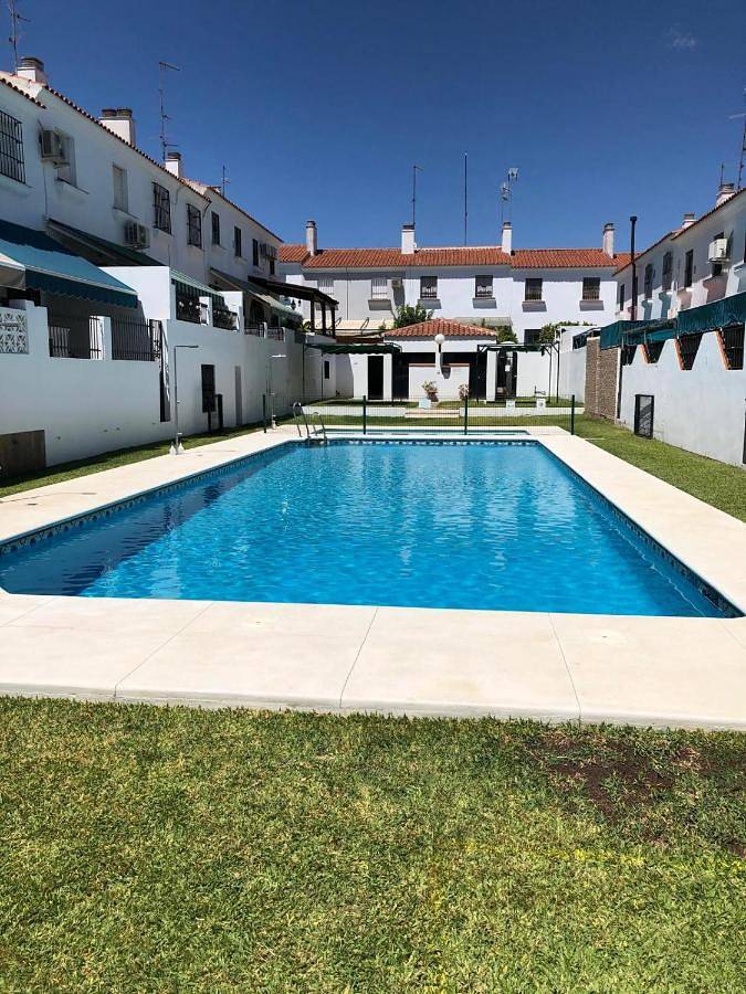 Maison de vacances pour 8 personnes, avec bassin pour enfant et piscine ainsi que vue et terrasse - 1