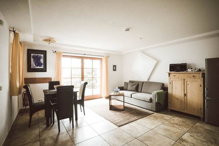 Ferienwohnung für 2 Personen, mit Terrasse und Garten sowie Ausblick bei Neuschwanstein - 4