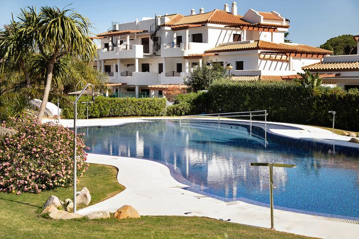 Location de vacances pour 6 personnes, avec bassin pour enfant et jardin, adapté aux familles à Chiclana de la Frontera