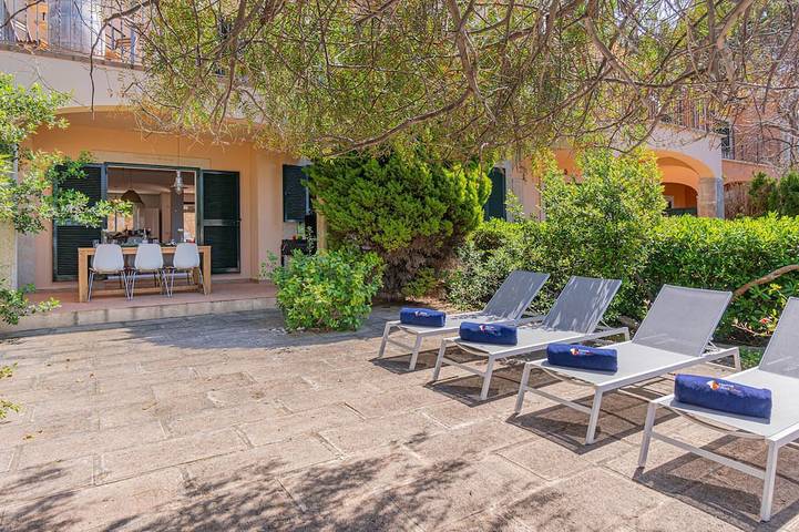Holiday home for 6 people, with balcony and garden - 1