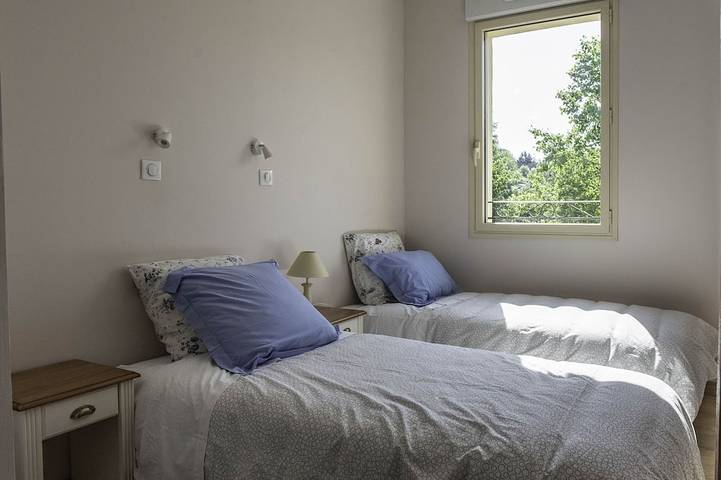 Location de vacances pour 6 personnes, avec Terrasse et Jardin à Saint-Julien-de-Lampon - 4