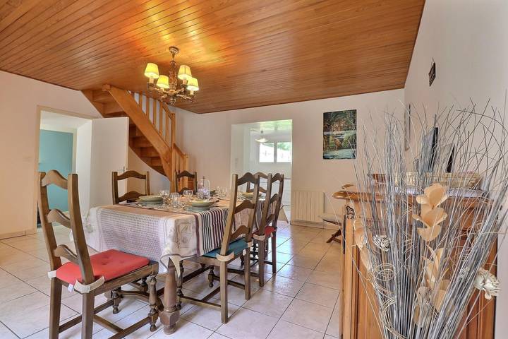 Gîte pour 4 personnes, avec jardin à Saint-Coulomb - 4