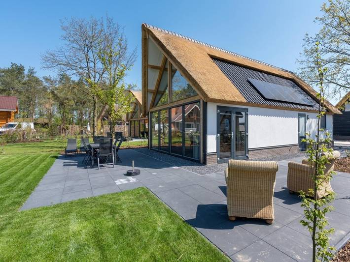 Ferienhaus für 6 Personen, mit Terrasse und Garten, kinderfreundlich in den Niederlande