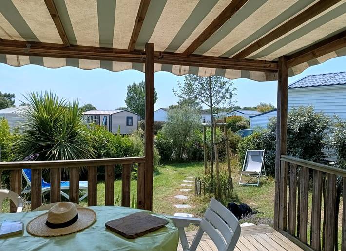 Camping pour 4 personnes, avec jacuzzi ainsi que jardin et terrasse à Talmont-Saint-Hilaire - 4