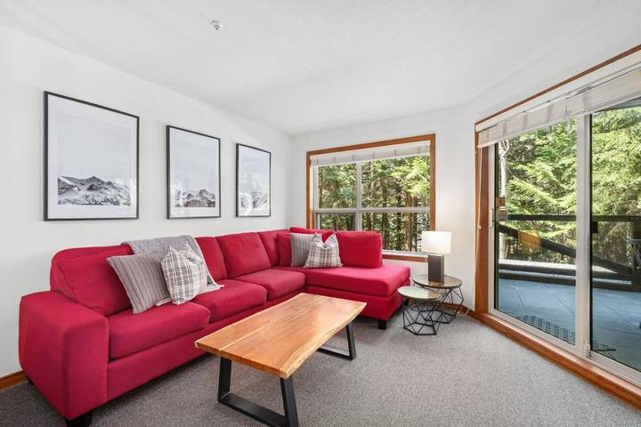 Ferienhaus für 6 Personen, mit Whirlpool und Pool sowie Terrasse in Whistler