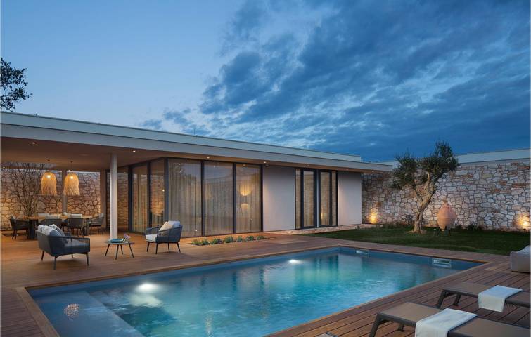 Ferienhaus für 6 Personen, mit Terrasse und Sauna in Gajana