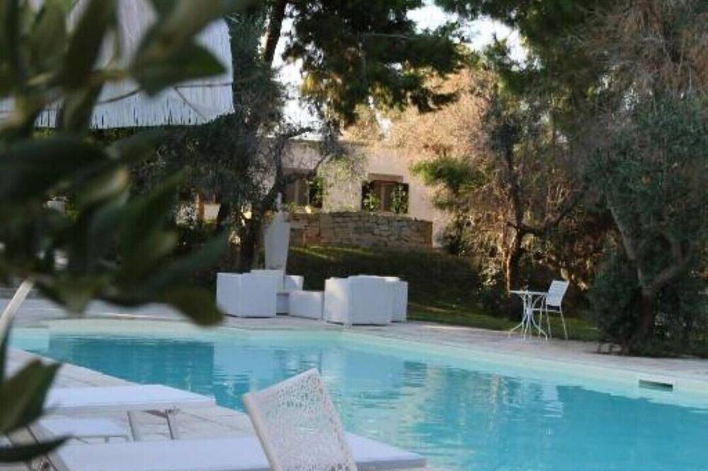 Ganze Wohnung, Studio apartment large room with double bed and bunk bed sofa, in Cursi, Lecce Provinz