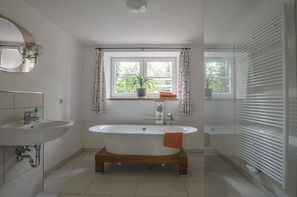 Ferienhaus Sonnenblume - bis 12 Personen - Ferien auf dem Nengshof in Wißmannsdorf, Eifelkreis Bitburg-Prüm