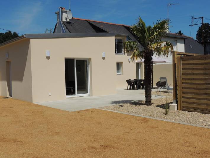 Gîte pour 4 personnes, avec jardin et terrasse à Pléguien - 2