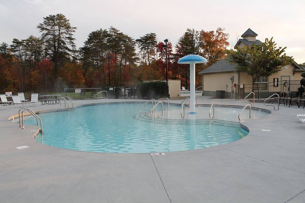 Ganze Wohnung, Blick auf die Berge auf dem Parkway in der Innenstadt von Pigeon Forge! Familienurlaub! in Pigeon Forge, Sevier County