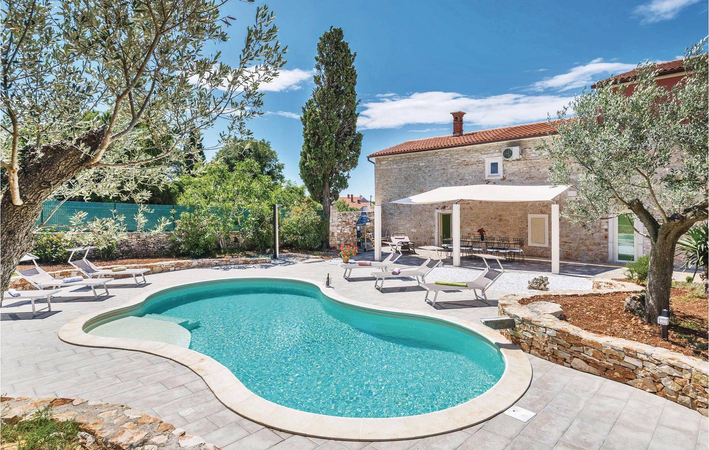 Ferienhaus für 12 Personen mit Terrasse in Galizana, Südküste Istrien