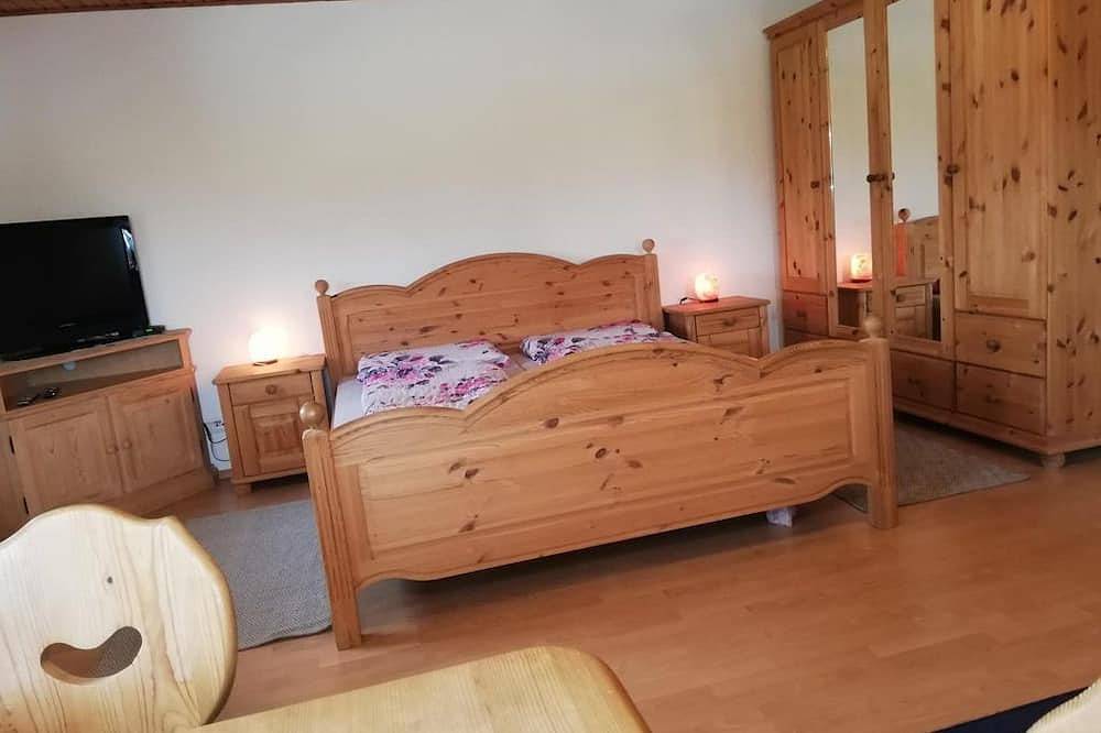 Ganze Wohnung, Brandstatt, Ferienappartement - Appartement/Fewo, Dusche, Wc, 1 Wohn-Schlafraum in Seeg, Bayerisch Schwaben