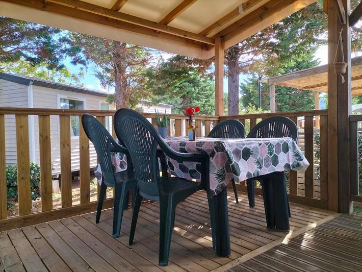 Camping pour 5 personnes, avec piscine et jardin à Vic-la-Gardiole - 4