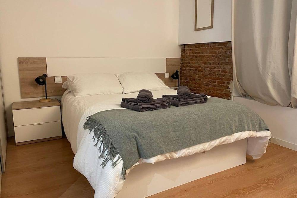 Entire apartment, Estudio Herrero Center in Alcalá de Henares, Madrid Province