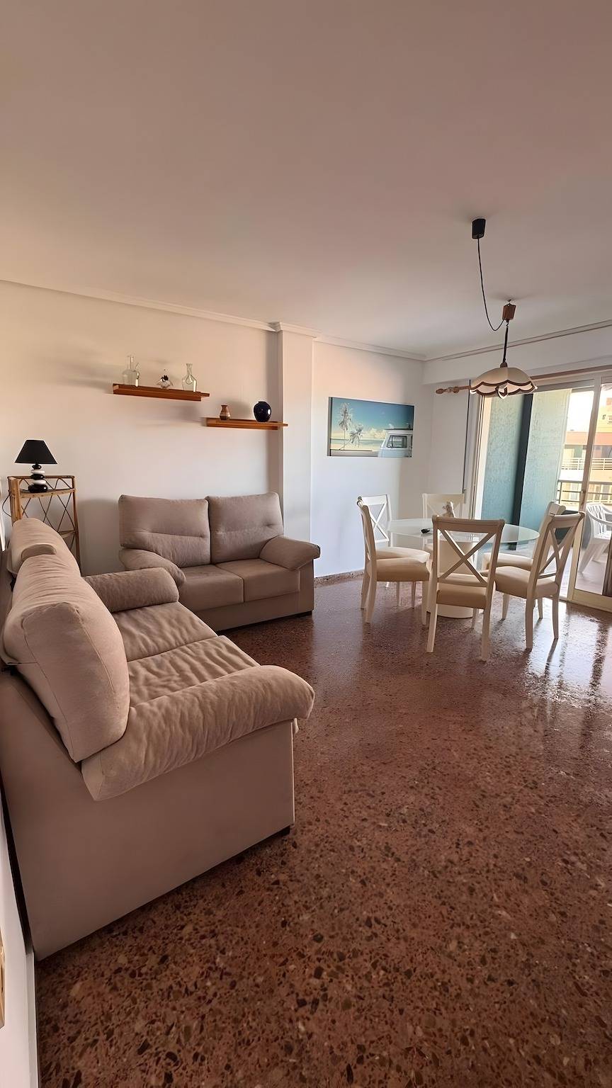 Ganze Wohnung, Apartment 'Entero Playa Perello' mit Gemeinschaftspool, Wlan und Klimaanlage in El Perelló (Costa de Valencia), Sueca
