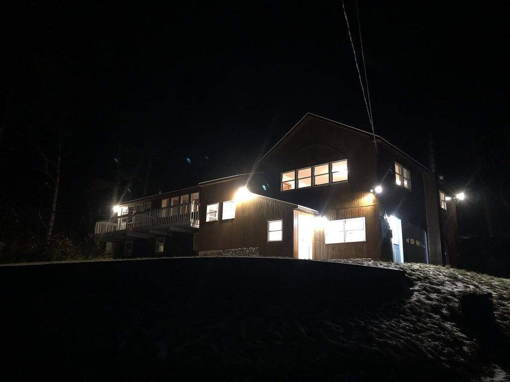 Spacious house across the street from Lake Winnipesaukee in Gilford, Lake Winnipesaukee