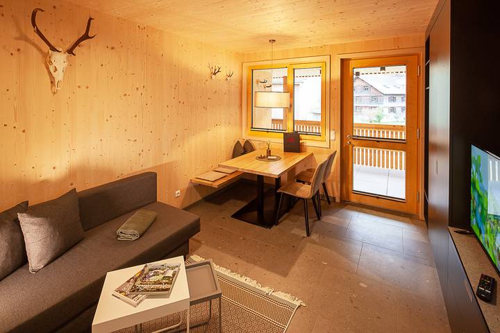 Ferienwohnung für 4 Personen, mit Balkon und Terrasse in Mellau