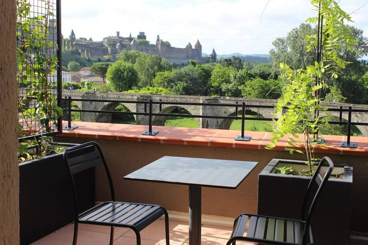 Hotel für 3 Personen, mit Garten und Sauna in Carcassonne