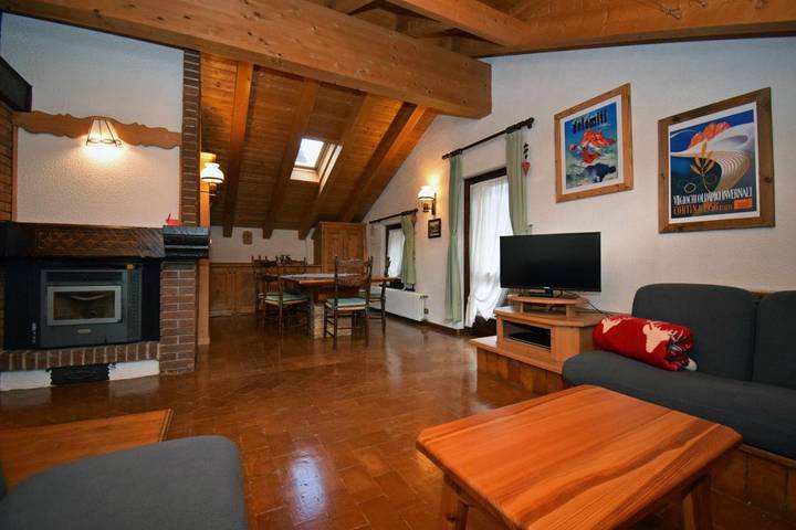 Gîte pour 6 personnes, avec jacuzzi et terrasse à Santo Stefano di Cadore