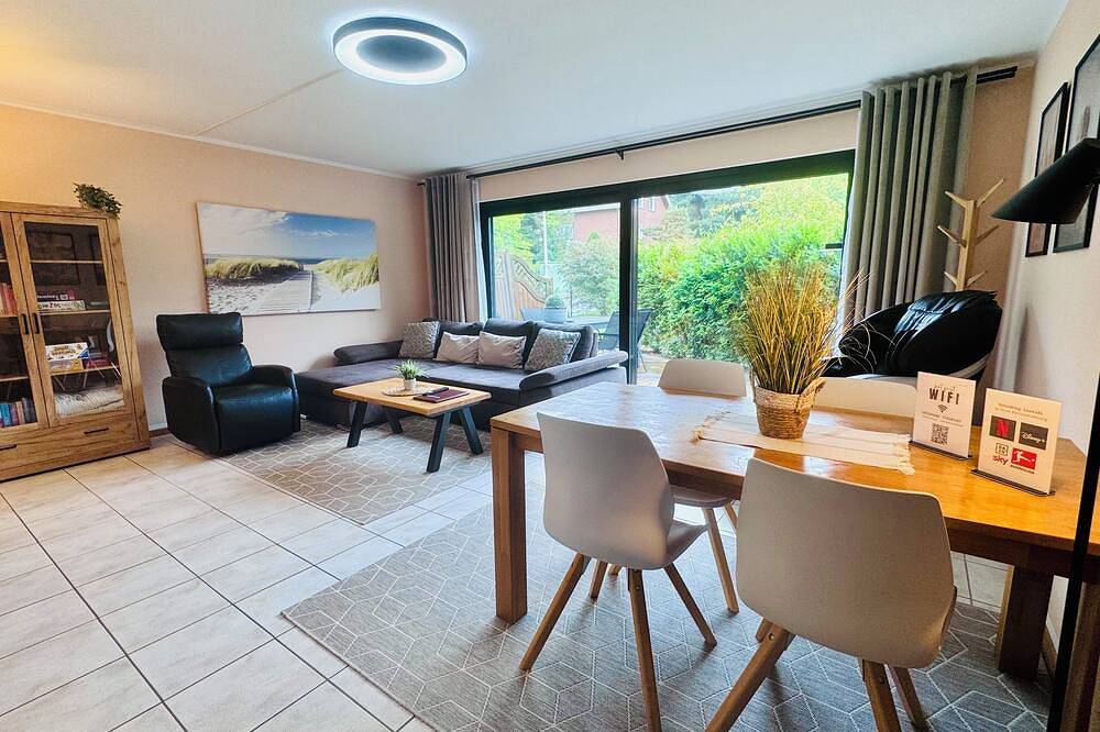 Ganze Wohnung, Stylisches Apartment, Sauna and Wellness in Lübbecke, Wiehengebirge