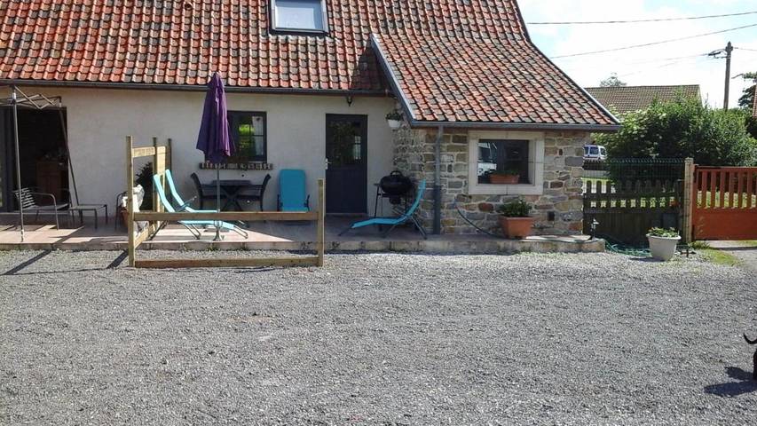 Gîte pour 2 personnes, avec jardin et terrasse dans Hardinghen