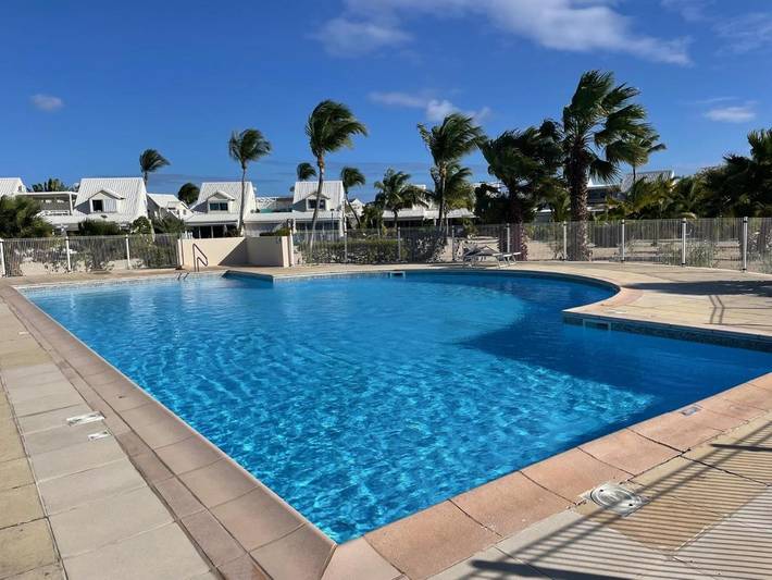 Gîte pour 4 personnes, avec vue ainsi que jardin et piscine dans Nettlé Bay - 3