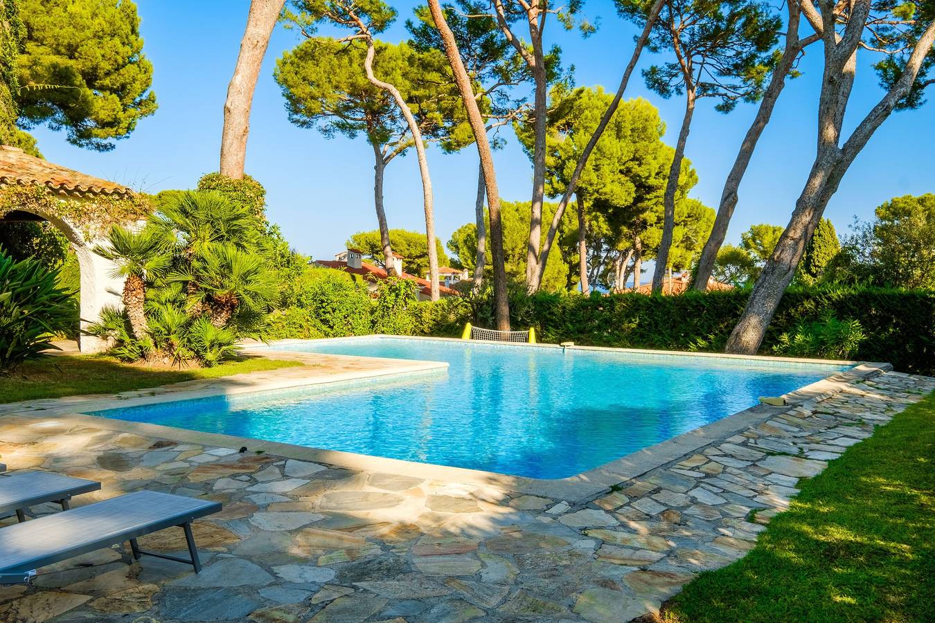 Villa 'Provenzale Clos De Minerve' with Private Pool, Private Terrace, and Wi-Fi in Antibes, Medelhavskusten (Frankrike)