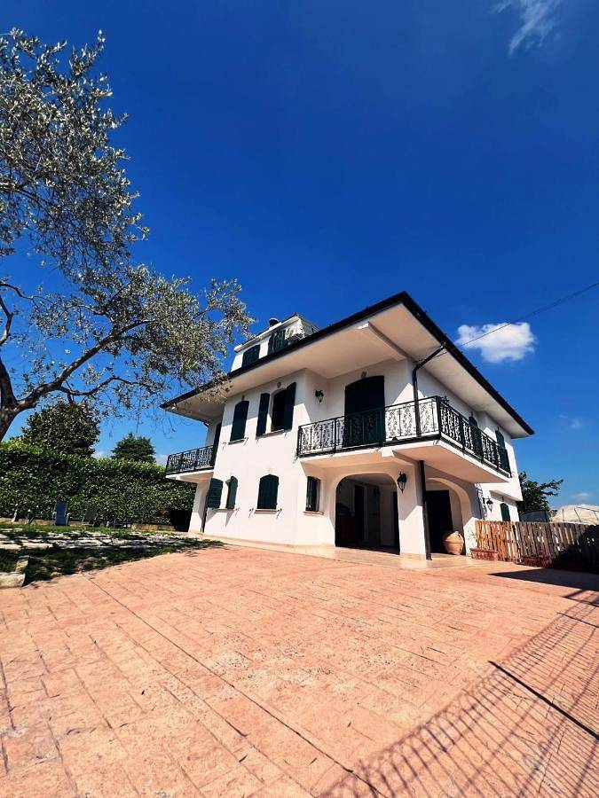 Prima Luce in San Benedetto (Peschiera del Garda), Peschiera del Garda