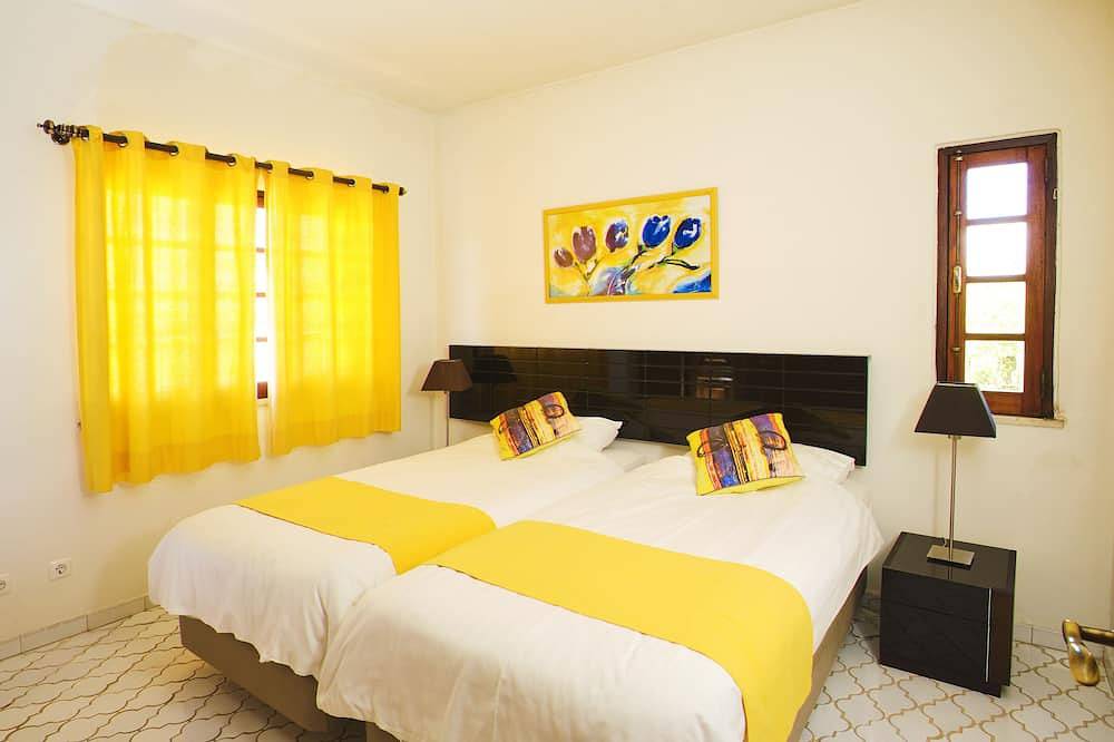 Villa With Private Pool in Alvor, Faro District