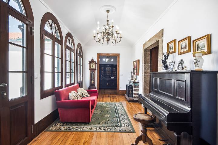 Casa do Terreiro with private pool, private terrace, and Wi-Fi in Barqueiros, Braga District