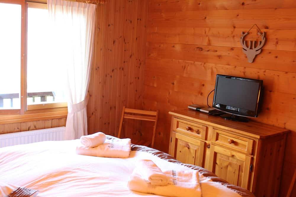 Geheel appartement, Appartement voor 4 personen in Chalet Esher Surrey in Brig (Wallis), Brig