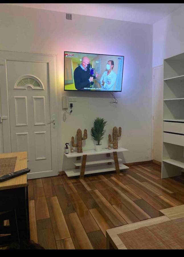 Appartement entier, Studio in Boujan-sur-Libron, Côte méditerranéenne (France)