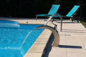 Location de vacances pour 5 personnes, avec piscine dans Saint-Salvy-de-la-Balme